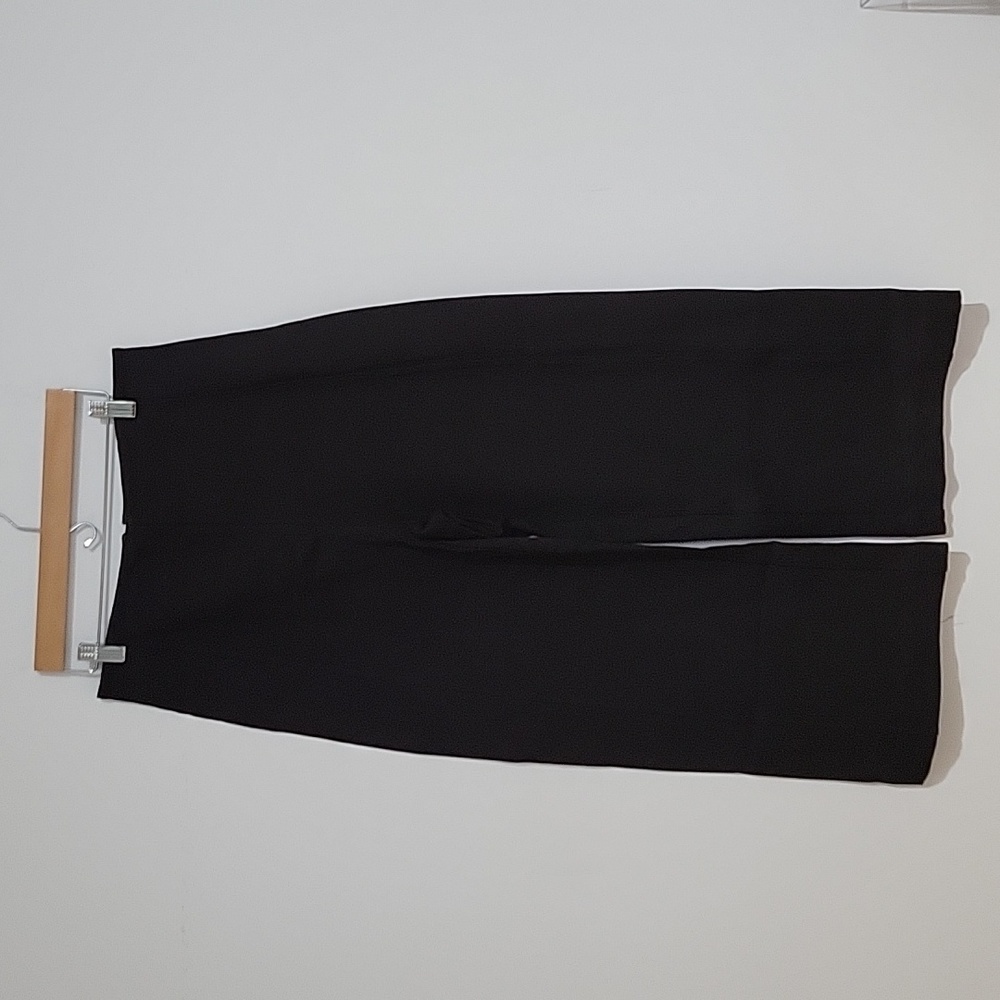 Wide leg cropped trousers